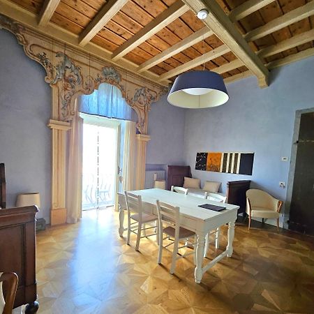 B&B Dimora Delle Donnole Bergamo Alta Bagian luar foto