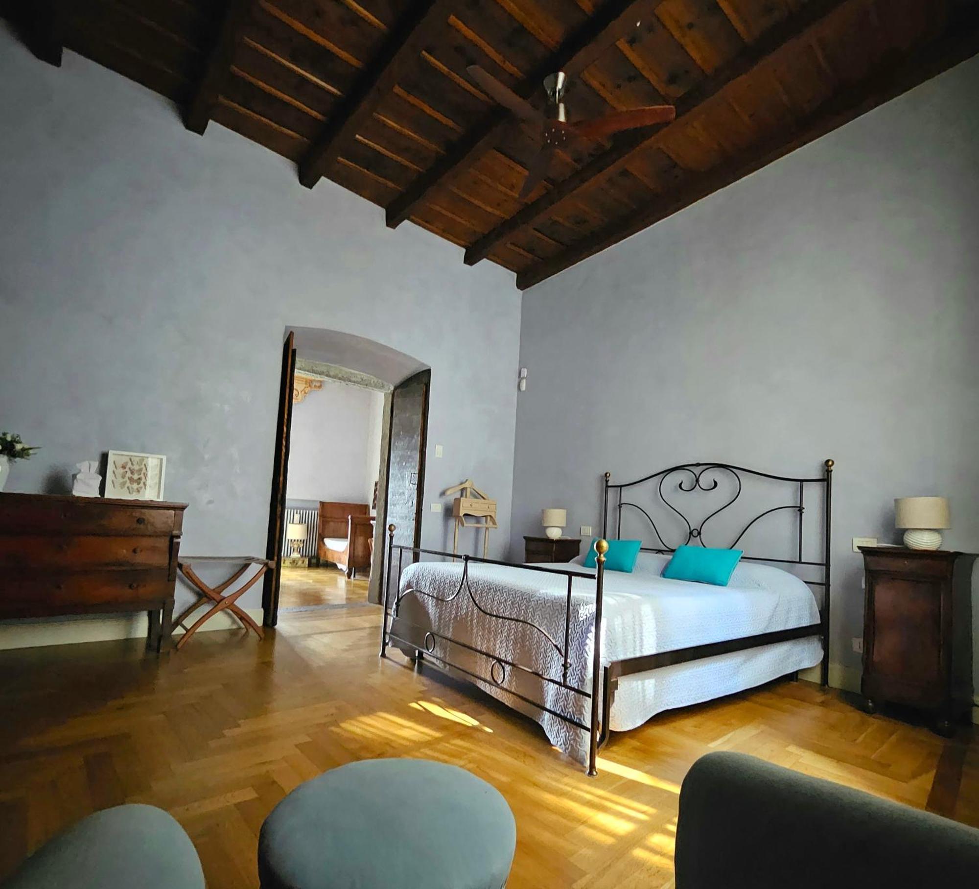 B&B Dimora Delle Donnole Bergamo Alta Bagian luar foto