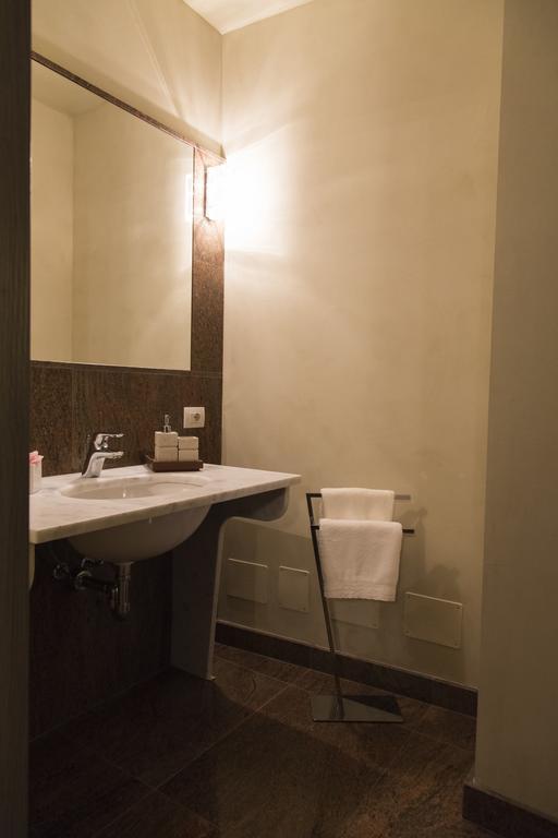 B&B Dimora Delle Donnole Bergamo Alta Ruang foto