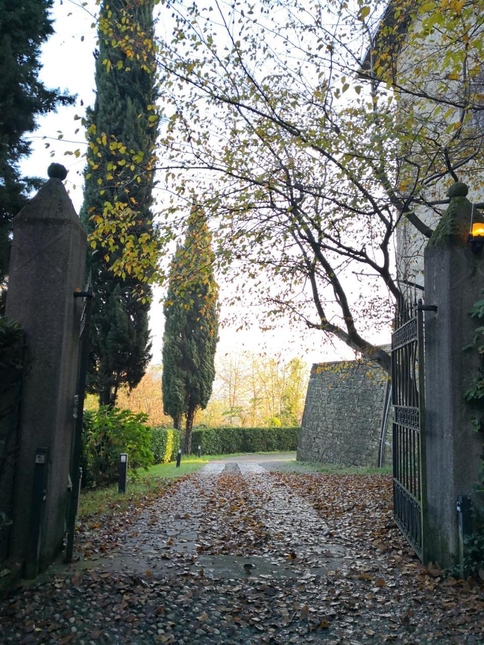 B&B Dimora Delle Donnole Bergamo Alta Bagian luar foto