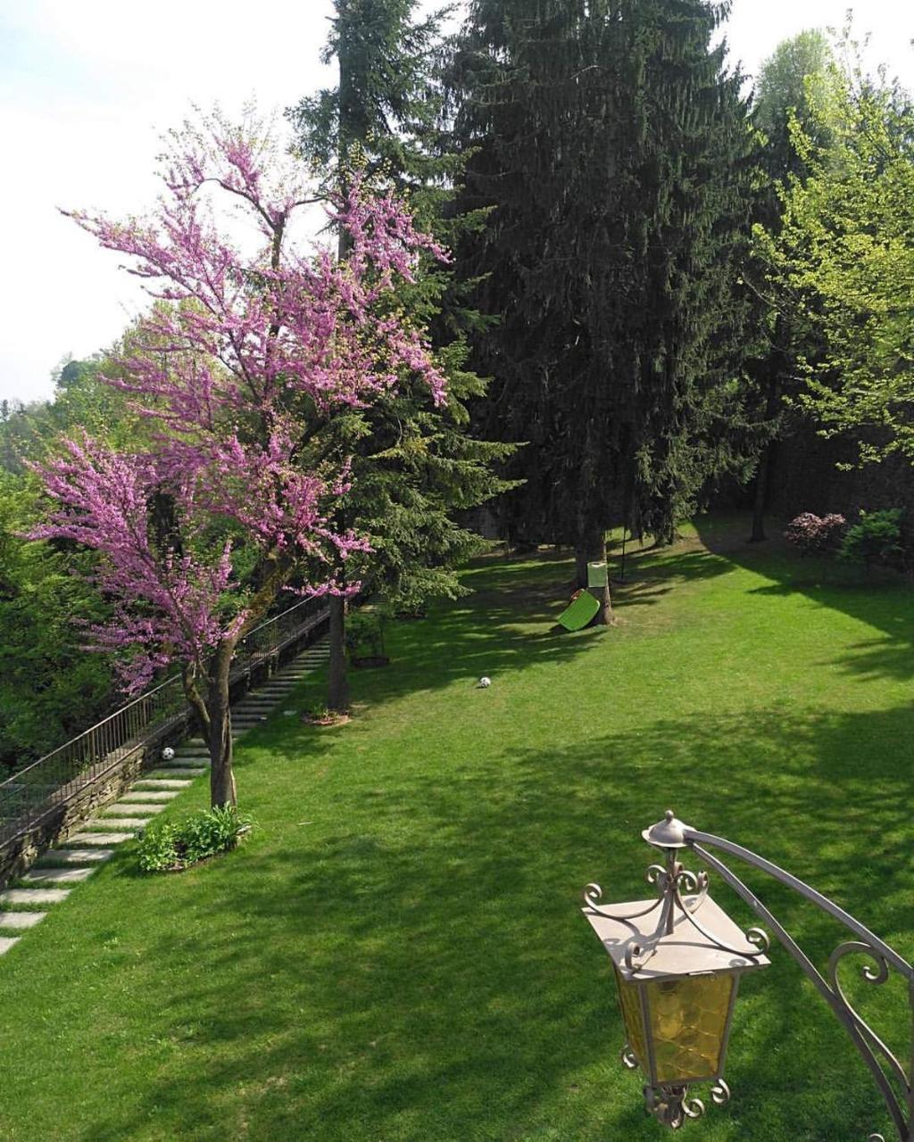 B&B Dimora Delle Donnole Bergamo Alta Bagian luar foto