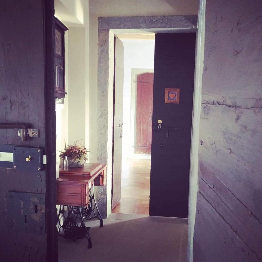 B&B Dimora Delle Donnole Bergamo Alta Bagian luar foto