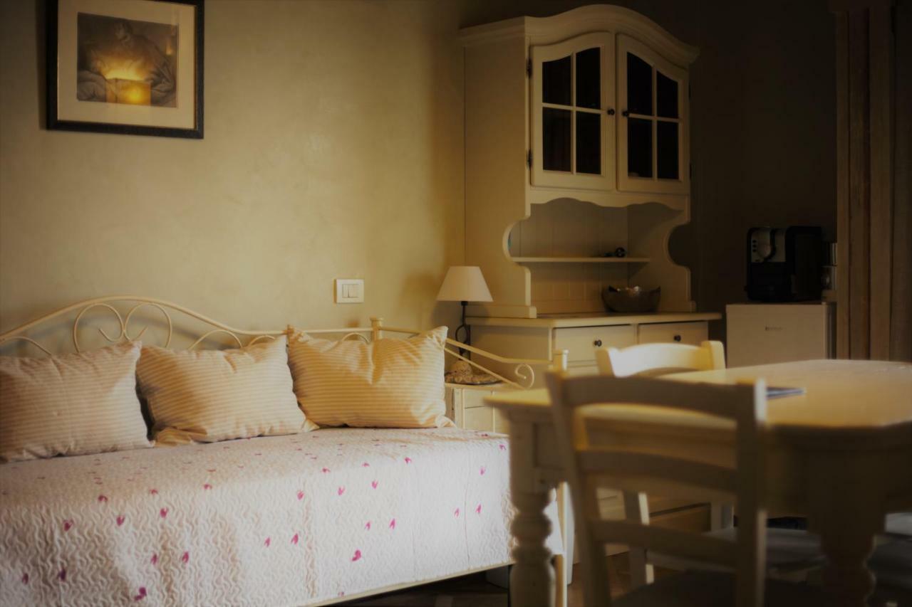 B&B Dimora Delle Donnole Bergamo Alta Bagian luar foto