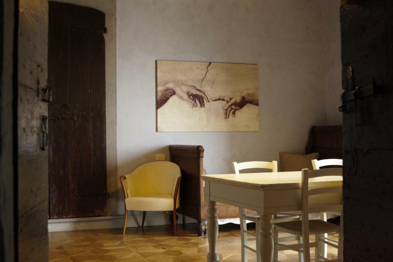 B&B Dimora Delle Donnole Bergamo Alta Bagian luar foto